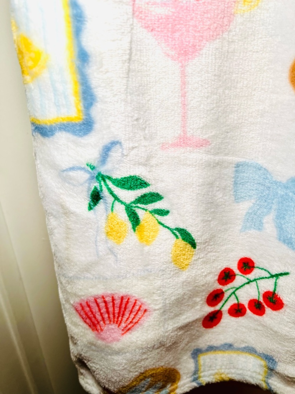 Coastal Summer Plush Throw Blanket Lobster Sardines Tomato Lemons Cocktails Bows - Picture 10 of 14